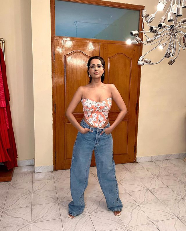 Staggering Pool Clicks Of Raiza Wilson